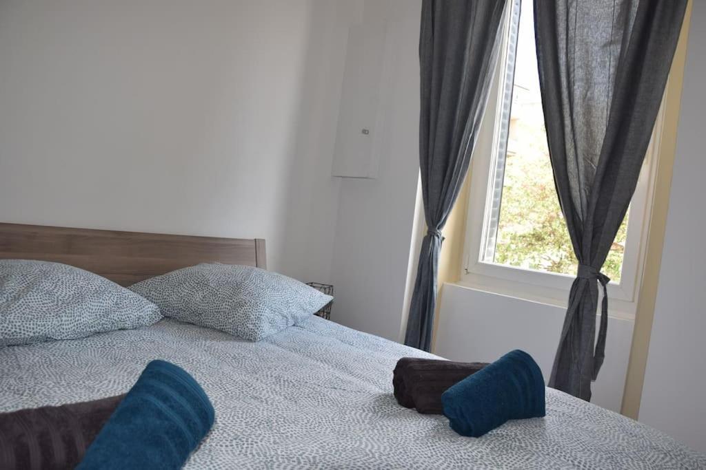 Elegant T2 A Bron, Tramway A 2Min, Box Parking, 4Personnes Apartamento Exterior foto