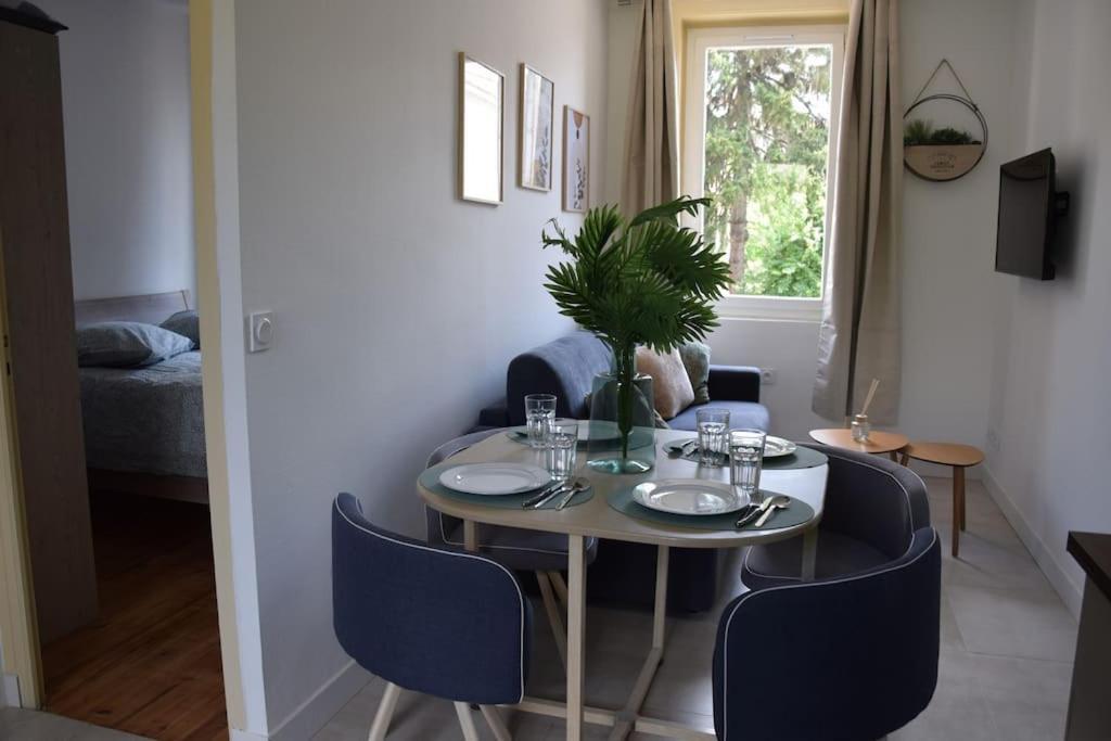 Elegant T2 A Bron, Tramway A 2Min, Box Parking, 4Personnes Apartamento Exterior foto