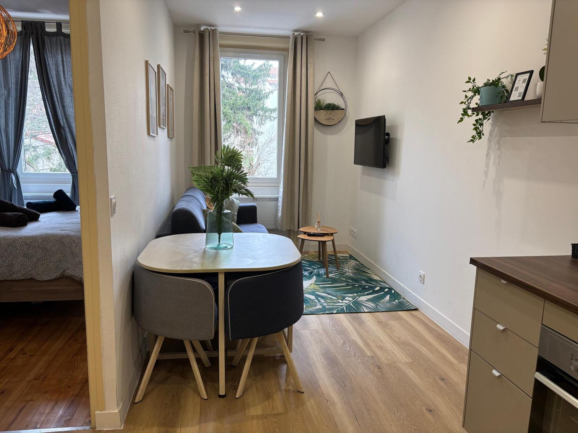 Elegant T2 A Bron, Tramway A 2Min, Box Parking, 4Personnes Apartamento Exterior foto