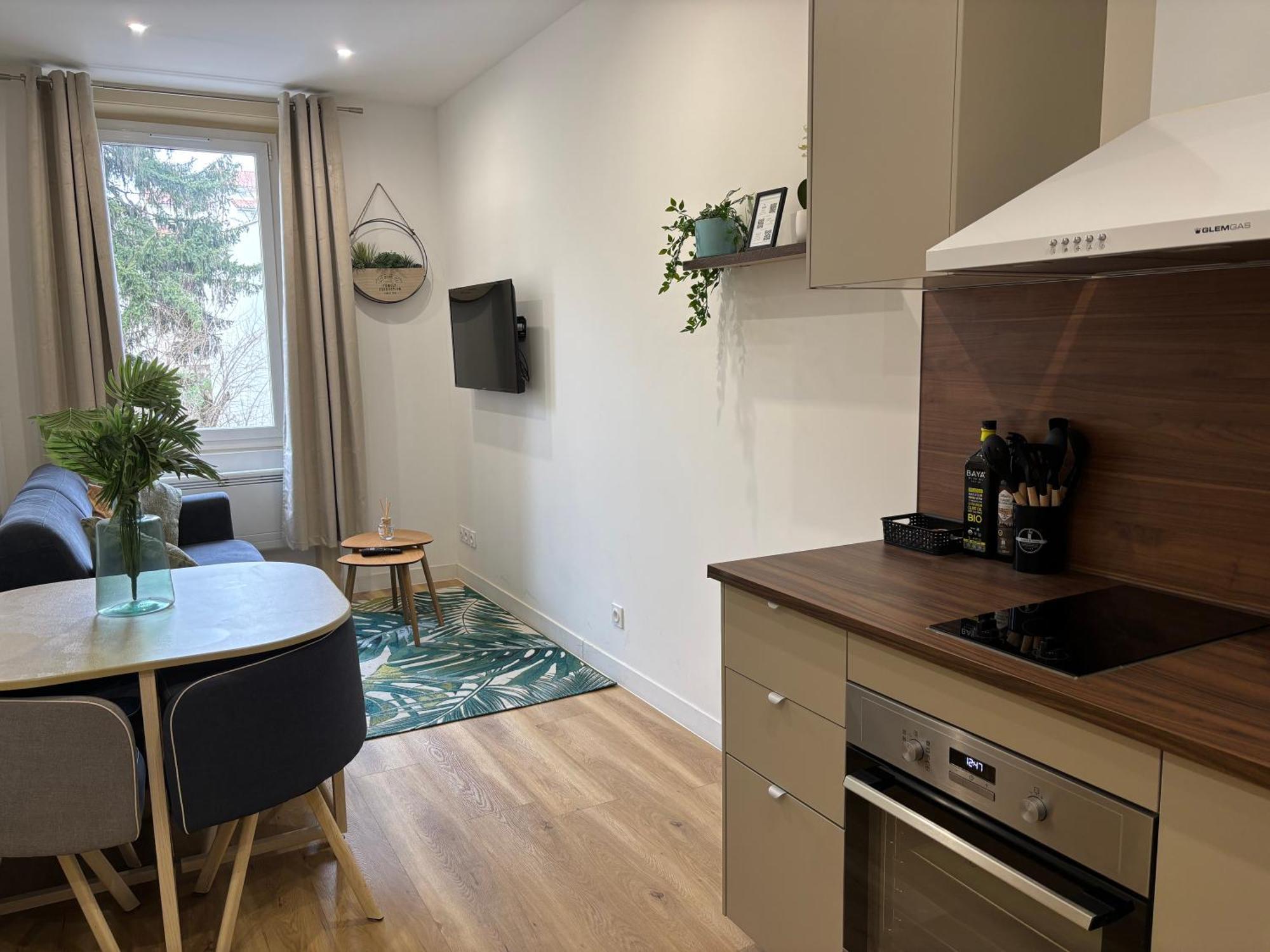 Elegant T2 A Bron, Tramway A 2Min, Box Parking, 4Personnes Apartamento Exterior foto
